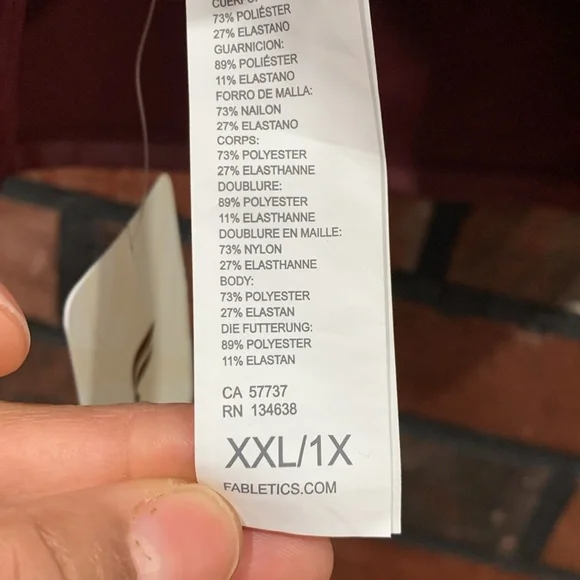 Fabletic Anywhere Shine Built-In Bra Tank - Picture 9 of 9